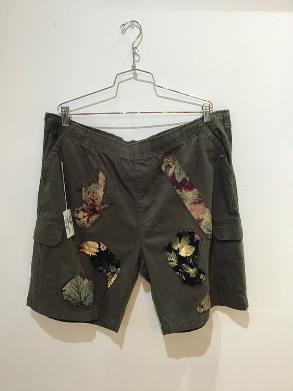 Floral Patch Cargo Shorts